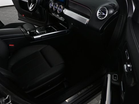 Certified 2021 Mercedes-Benz GLB 250 image 23