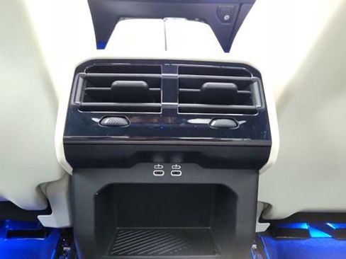 Used 2024 BMW 530i image 38