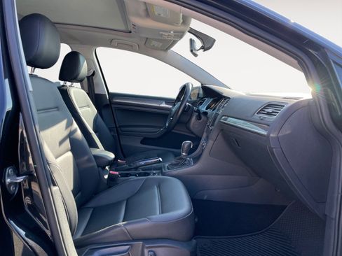 Used 2017 Volkswagen Golf Alltrack SEL image 14