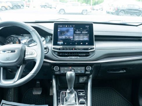 Certified 2023 Jeep Compass Latitude w/ Convenience Group AWD/4WD image 29