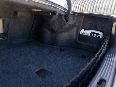 Used 2000 Cadillac De Ville DTS w/ Comfort/Convenience Pkg image 51