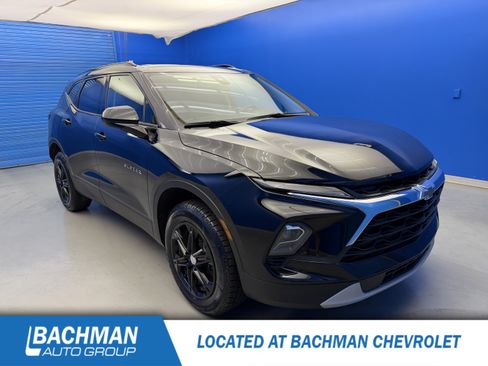 Used 2024 Chevrolet Blazer LT w/ Convenience Package FWD image 1