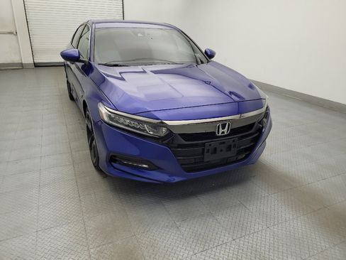 Used 2018 Honda Accord Sport image 14