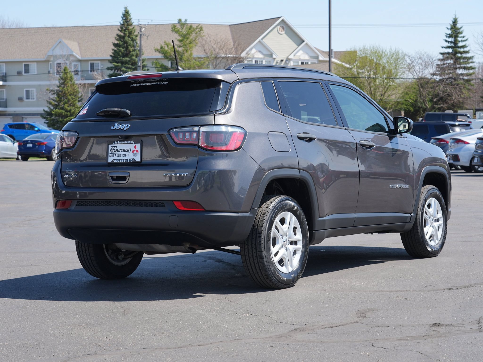 Used 2018 Jeep Compass Sport AWD/4WD image 3