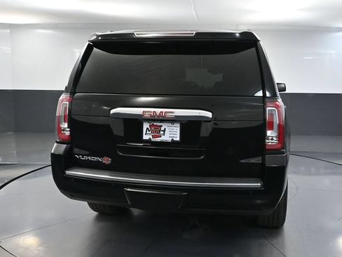 Used 2015 GMC Yukon Denali w/ Premium Package AWD/4WD image 7