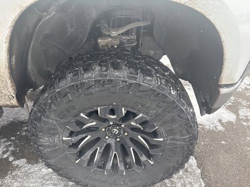 Used 2021 Chevrolet Silverado 1500 LT image 35