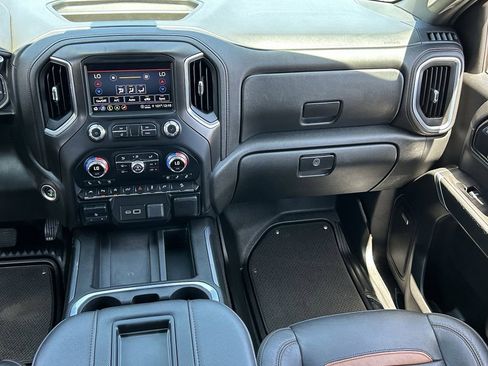 Used 2021 GMC Sierra 1500 AT4 w/ Technology Package image 16