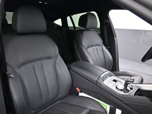 Used 2022 BMW X6 xDrive40i w/ Executive Package AWD/4WD image 22