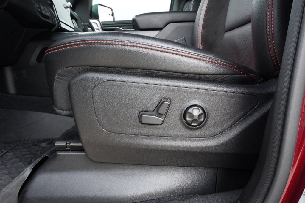 Used 2025 RAM 1500 Rebel w/ Rebel Level 2 Equipment Group AWD/4WD image 29