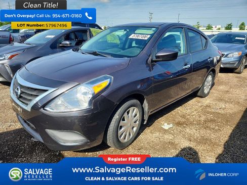 Used 2015 Nissan Versa SV FWD image 1