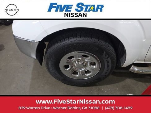 Used 2010 Nissan Frontier SE w/ Power Pkg RWD image 13