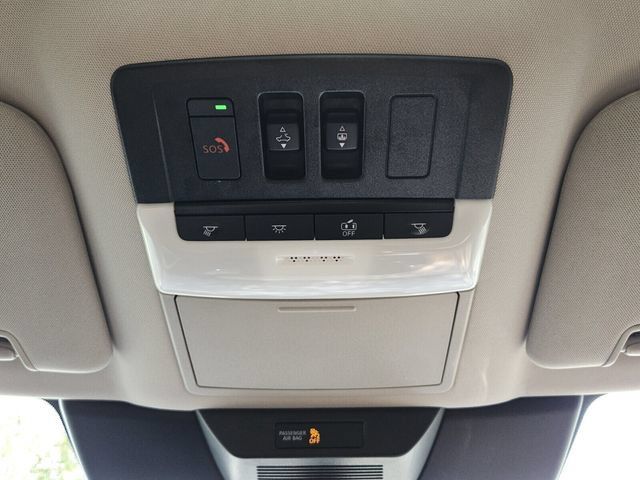Used 2025 Nissan Pathfinder Platinum AWD/4WD image 22
