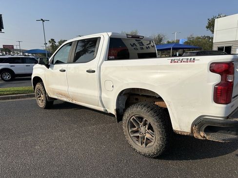 Used 2022 Chevrolet Silverado 1500 Custom Trail Boss w/ LPO, Dark Essentials Package image 4