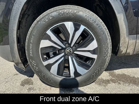 Used 2024 Volkswagen Atlas Cross Sport SE AWD/4WD image 7