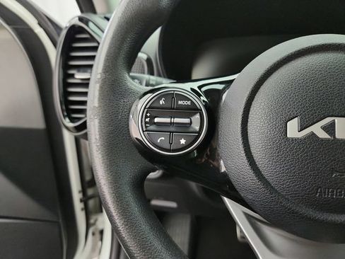 Used 2023 Kia Soul S FWD image 14