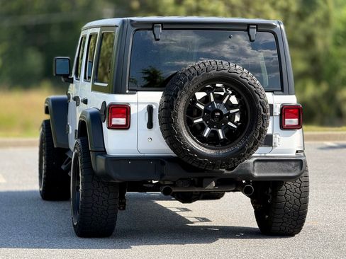 Used 2018 Jeep Wrangler Unlimited Sport S AWD/4WD image 5