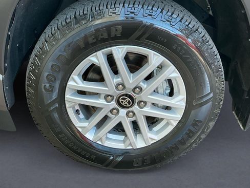 Used 2025 Toyota Sequoia SR5 AWD/4WD image 9