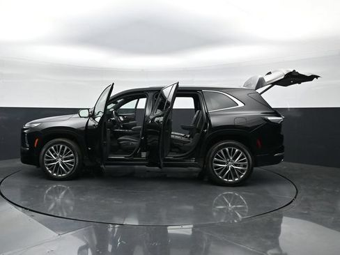 Used 2026 Buick Enclave Avenir w/ Super Cruise Package AWD/4WD image 52