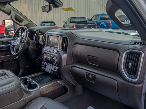 Used 2020 GMC Sierra 3500 Denali w/ Denali Ultimate Package AWD/4WD image 25