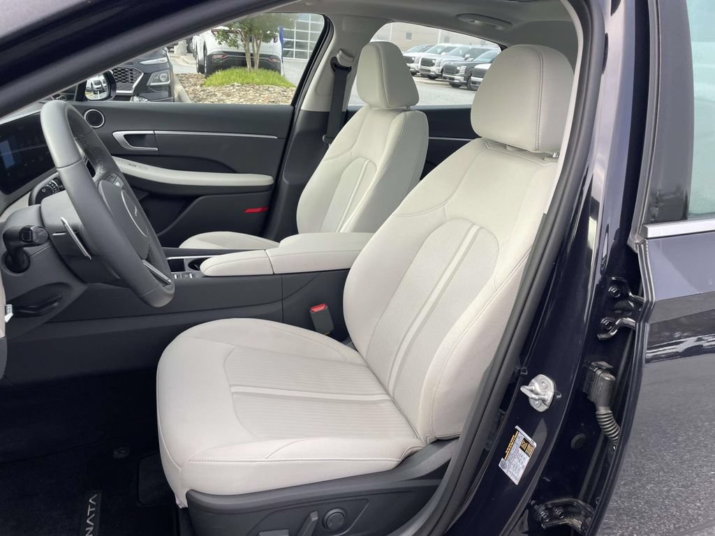 Certified 2026 Hyundai Sonata SEL FWD image 8