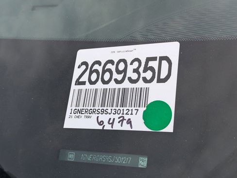 Used 2025 Chevrolet Traverse LT w/ Enhanced Driving Package image 35