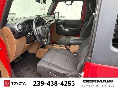 Used 2012 Jeep Wrangler Sahara w/ Connectivity Group AWD/4WD image 14