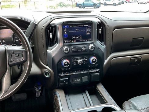 Used 2021 GMC Sierra 2500 Denali w/ Denali Ultimate Package image 8