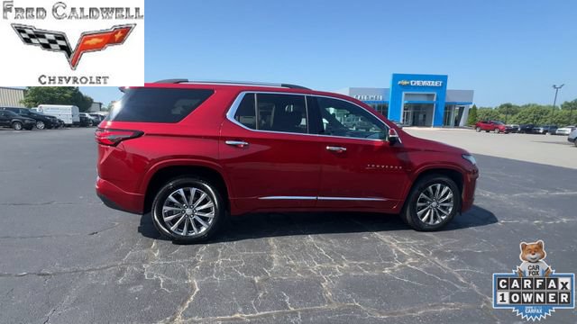 Used 2023 Chevrolet Traverse Premier FWD image 9