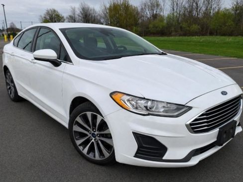Used 2020 Ford Fusion SE AWD/4WD image 3