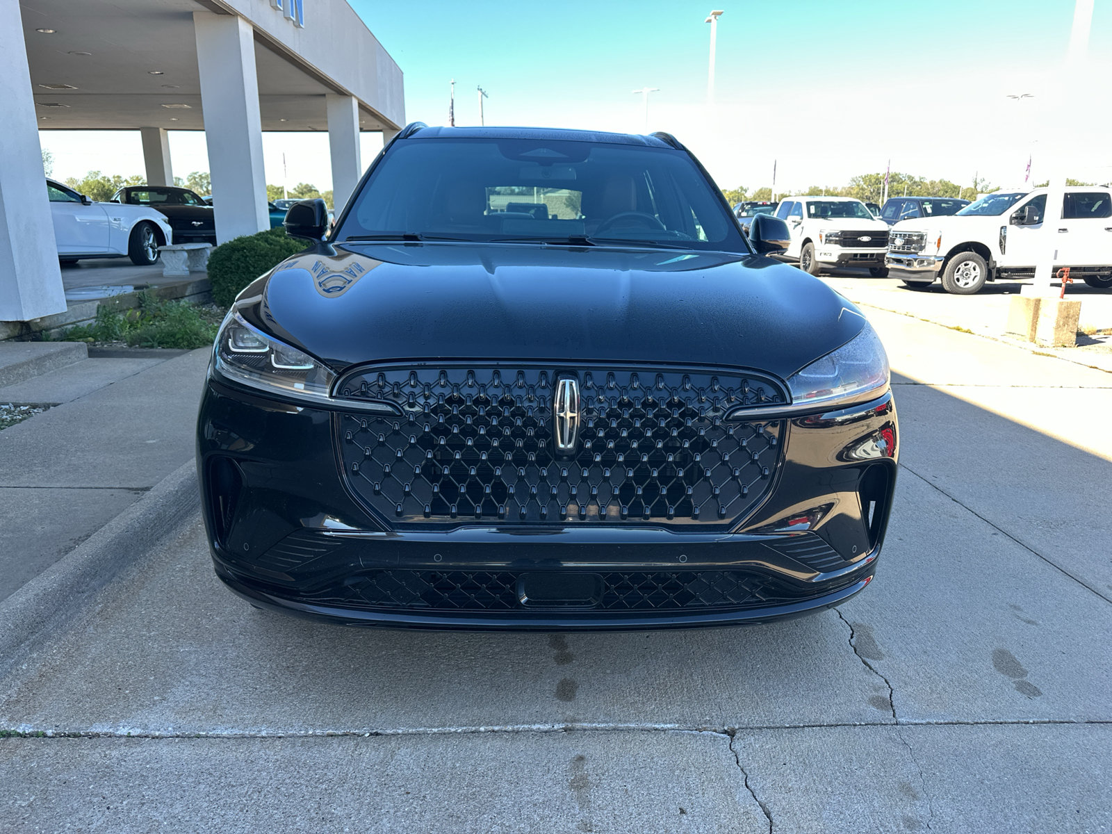 Used 2025 Lincoln Aviator Reserve w/ Jet Appearance Package AWD/4WD image 13