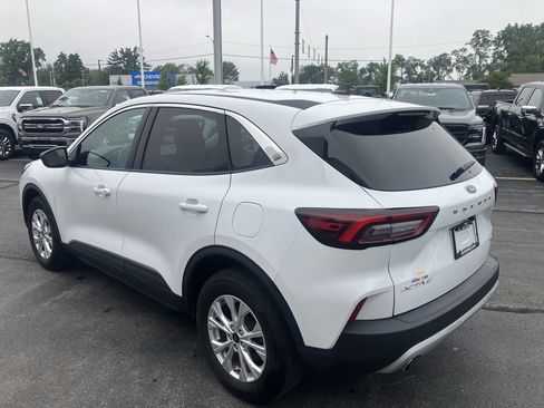 Used 2023 Ford Escape Active AWD/4WD image 5