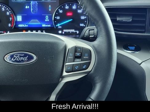Used 2023 Ford Explorer XLT w/ Equipment Group 202A AWD/4WD image 28