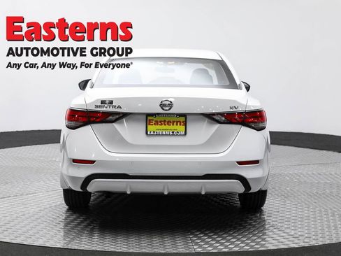 Used 2021 Nissan Sentra SV image 6