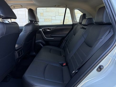 Used 2021 Toyota RAV4 XLE Premium FWD image 27