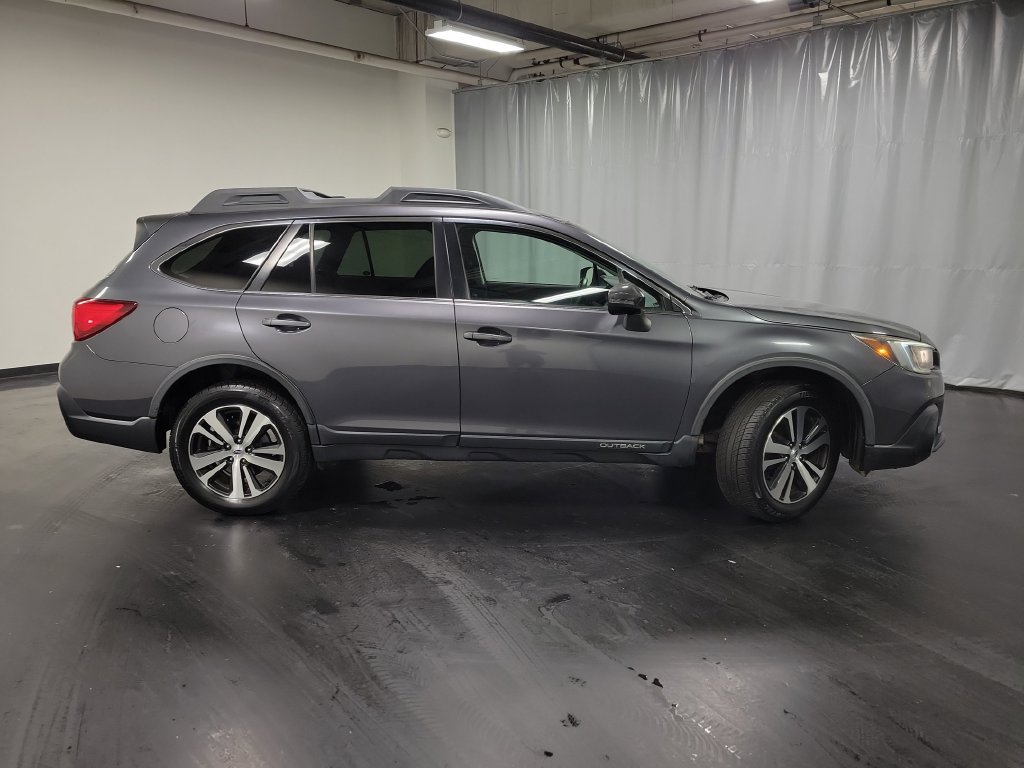 Used 2019 Subaru Outback 2.5i Limited AWD/4WD image 10
