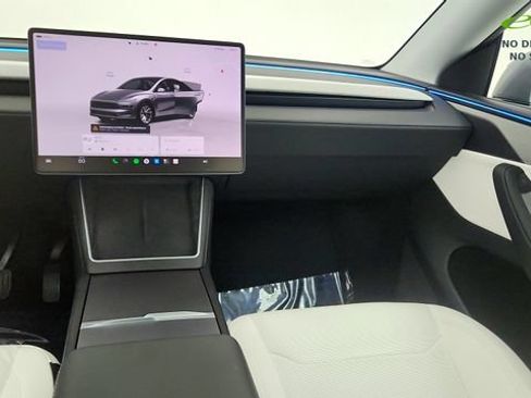 Used 2026 Tesla Model Y AWD image 48