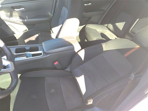 Used 2023 Nissan Sentra SR w/ Midnight Edition Package image 9