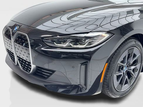 Used 2022 BMW i4 eDrive40 w/ Premium Package image 5