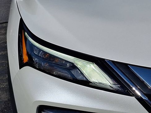 Certified 2023 Nissan Rogue SV w/ SV Premium B Package AWD/4WD image 10