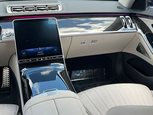 Used 2023 Mercedes-Benz S 500 4MATIC image 28