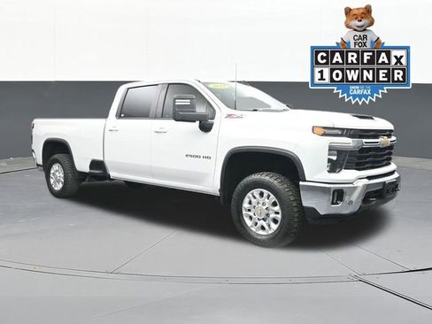 Used 2024 Chevrolet Silverado 2500 LT AWD/4WD image 1