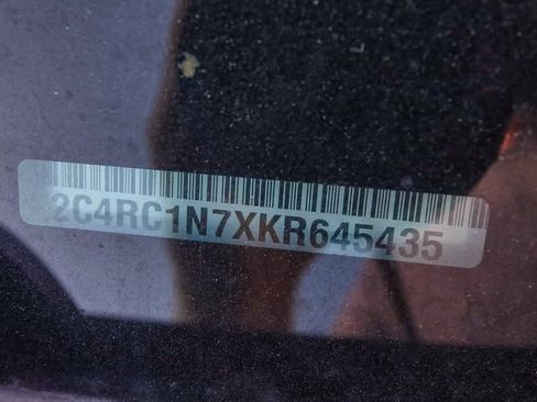 Certified 2019 Chrysler Pacifica Limited image 22