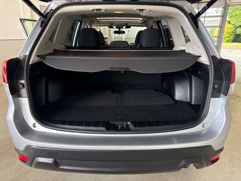 Used 2022 Subaru Forester Premium AWD/4WD image 22