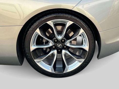 Used 2018 Lexus LC 500 Coupe w/ Sport Package RWD image 8