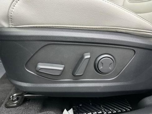 New 2026 Hyundai Tucson Limited image 10