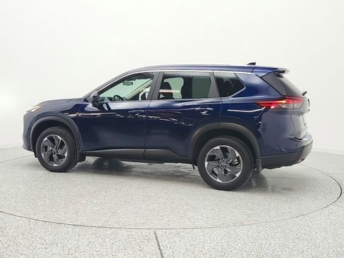 Used 2026 Nissan Rogue SV w/ SV Premium Package FWD image 8