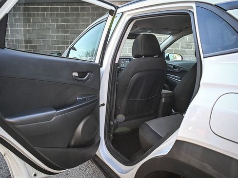 Used 2018 Hyundai Kona SEL image 10