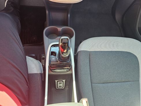 Used 2019 Chevrolet Bolt LT image 22