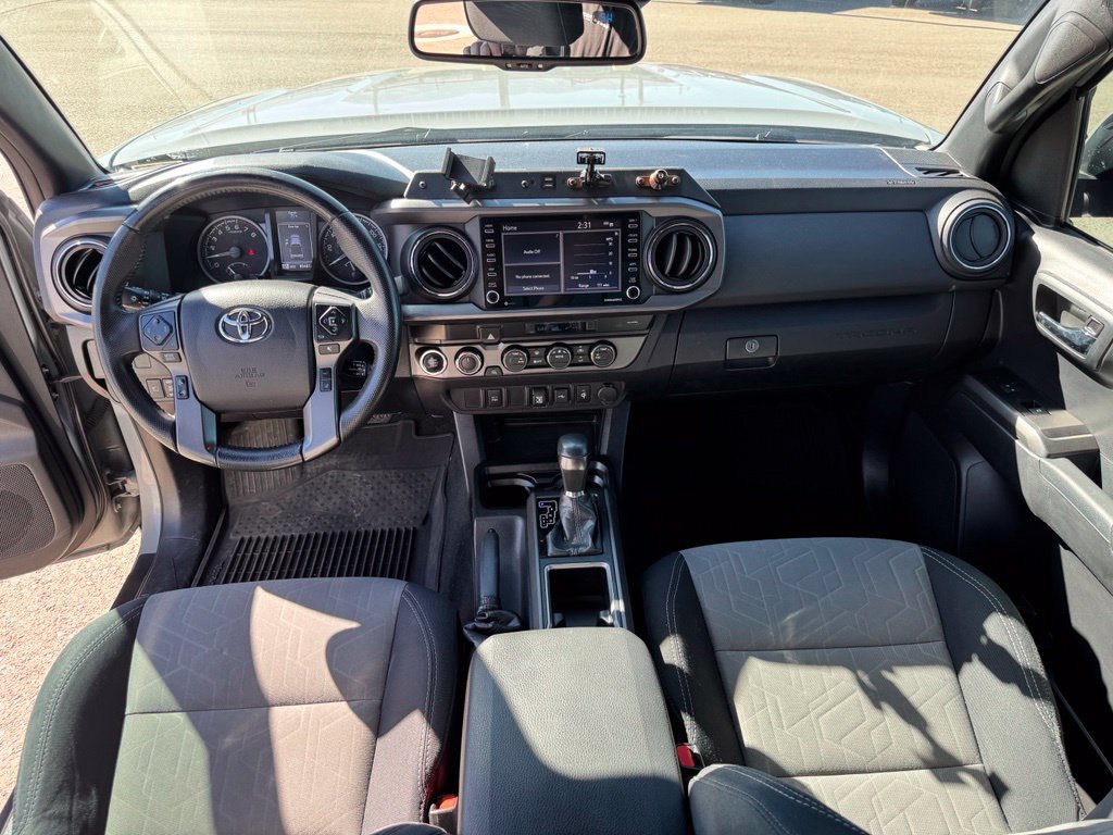 Used 2021 Toyota Tacoma TRD Off-Road AWD/4WD image 19