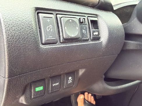 Used 2016 Nissan Sentra SV FWD image 31